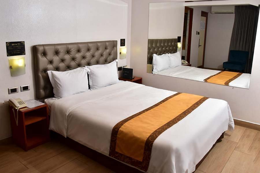 Serenzza Hotel Lima Exterior photo